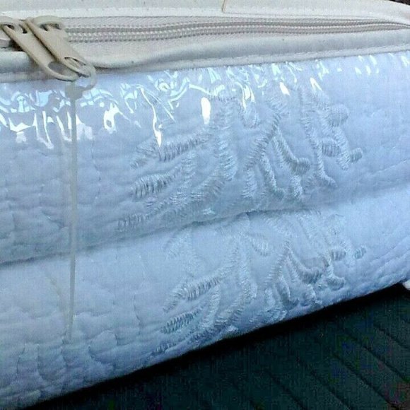 brand new WHITE 3-pc Coastal Living KING Embroidered Coral 100% Cotton Quilt Set - Picture 5 of 7